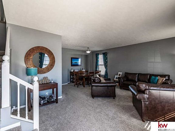 3rd image of 2904 Birchwood Dr