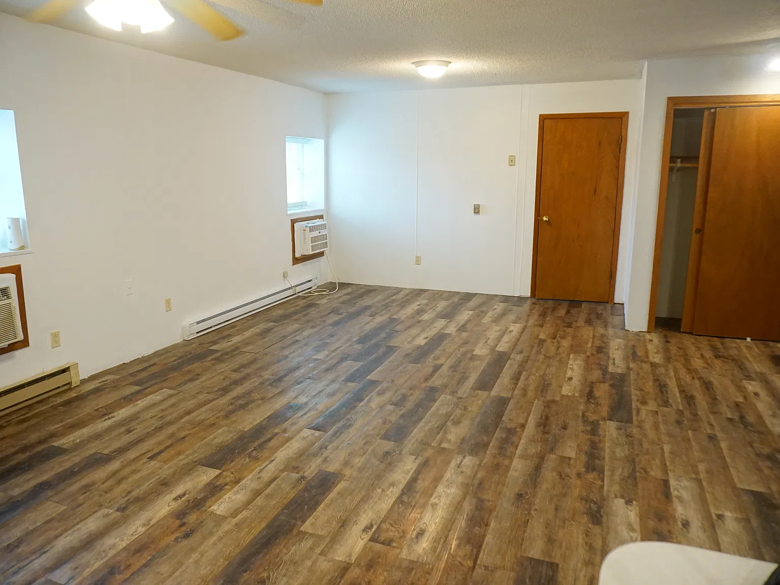 2 bed, 975 sqft, $750 — Photo 2