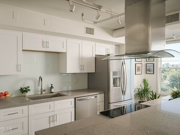 3rd image of 535 W THOMAS Road #510