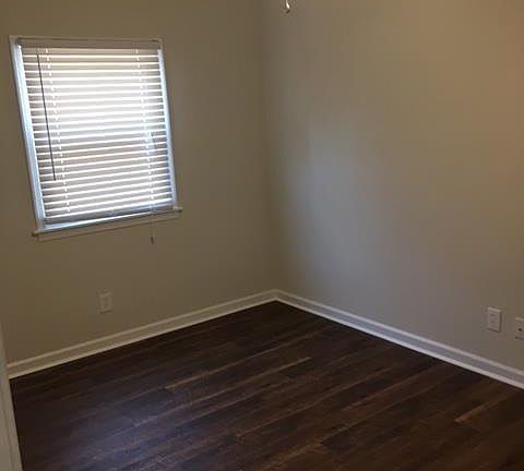 5th image of 1038 W 35th St #A