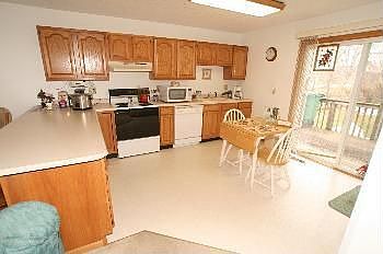 3rd image of 218 E Broadway St