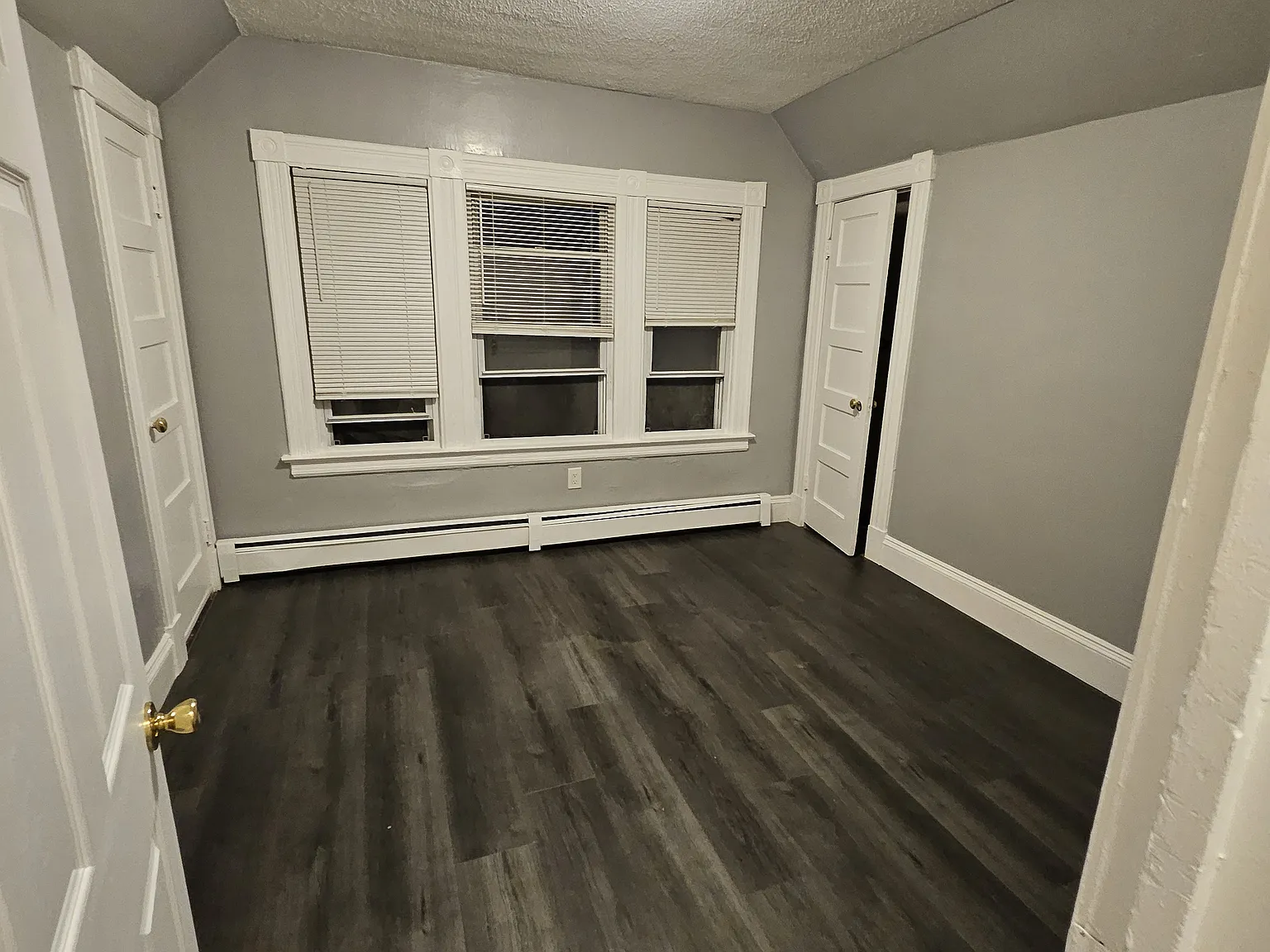 2 bed, 4734 sqft, $1,600 — Photo 2