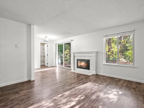 115 S 340th St APT A, Federal Way, WA 98003
