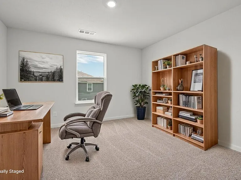 1320 Tilton Dr — Photo 12