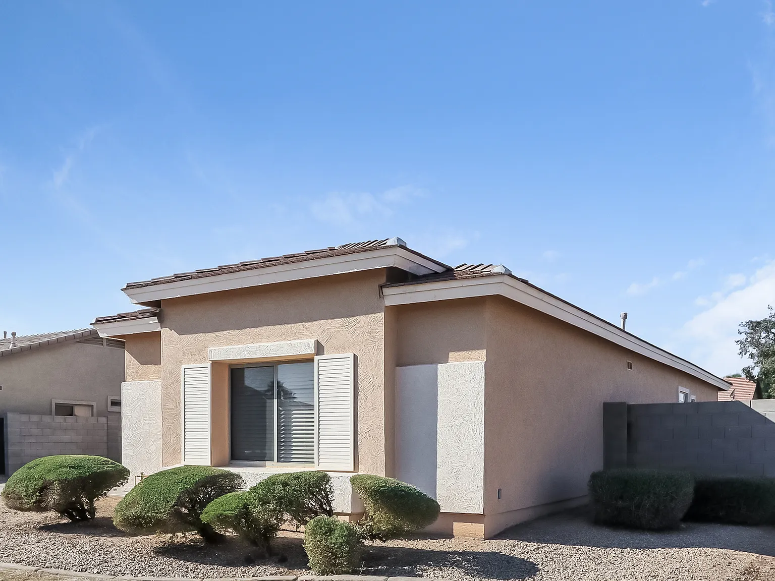 3 bed, 1597 sqft, $1,995 — Photo 3