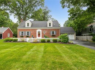 161 Alpine Dr, Rochester, NY 14618