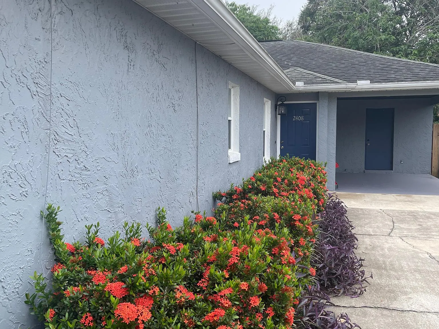 2408 E Illiana St — Photo 1