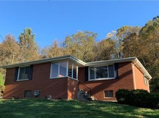 462 Saw Mill Rd, Greensburg, PA 15601