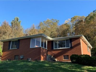 462 Saw Mill Rd, Greensburg, PA, 15601
