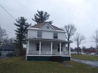 104 High St, Canastota, NY 13032