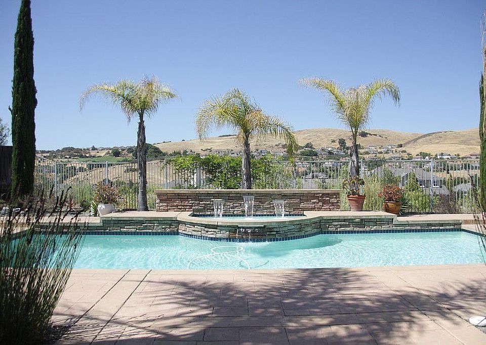 Pool, water fall, View!