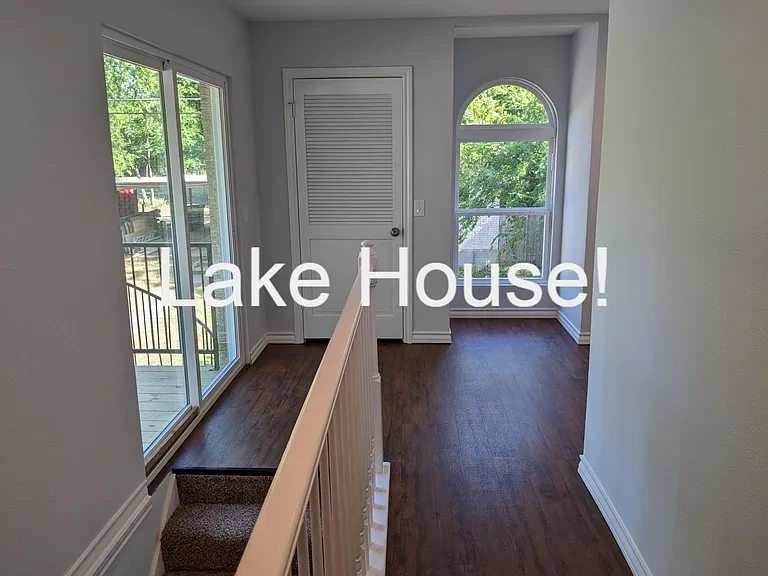7464 Love Cir — Photo 20
