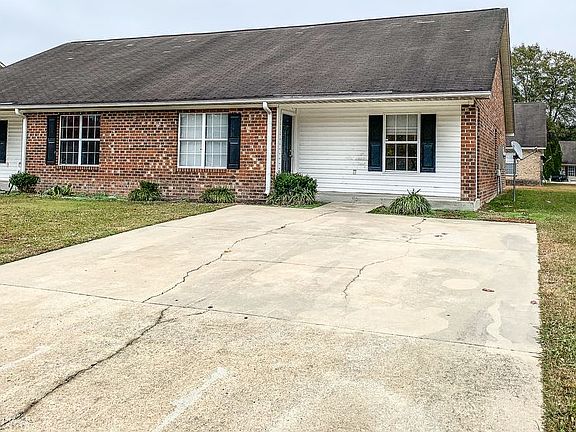 2nd image of 3221-B Moseley Dr
