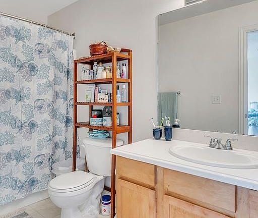 5th image of 4061 S Bahama Way