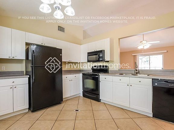 4th image of 37118 Sandy Ln