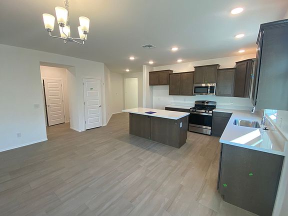 5th image of 25148 N 133rd Ave