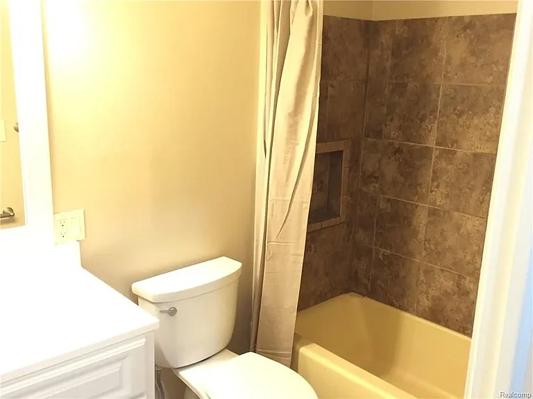 430 N Washington Ave #A — Photo 15