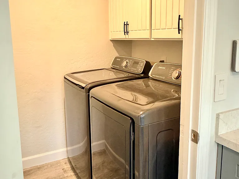 6030 E Winchcomb Dr — Photo 12