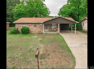 4716 Buckingham Pl, Little Rock, AR 72209