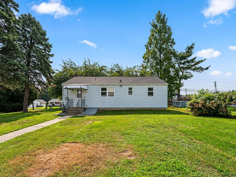 2340 Bridgewater Rd — Photo 21