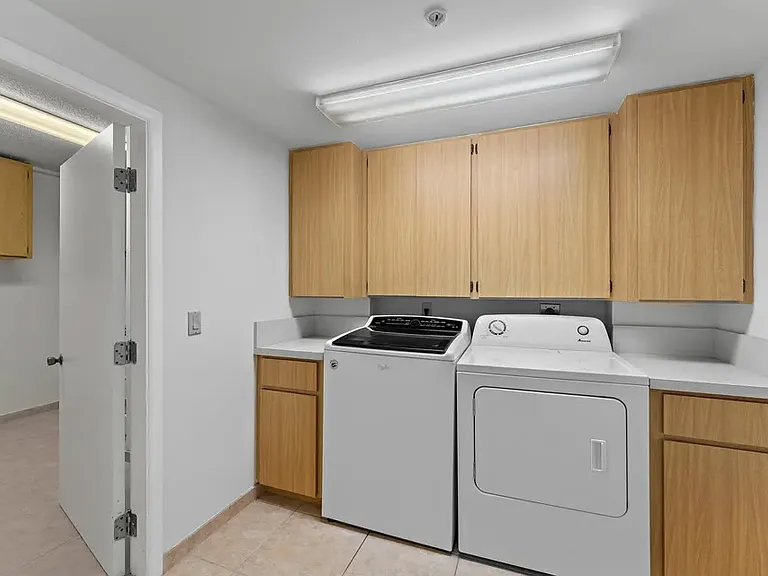 801 Seafarer Cir #302 — Photo 13