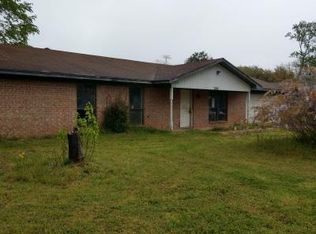 303 Palm Dr, Palestine, TX 75803