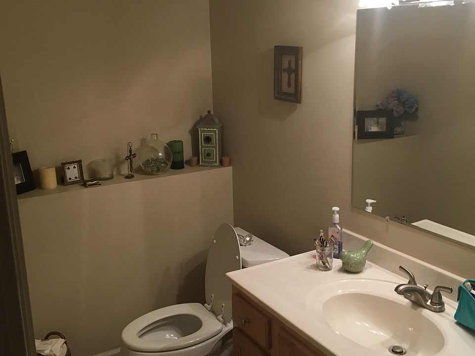 1st image of 301 Decca Dr