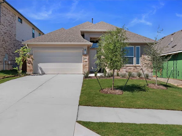 209 W Faulkner St, Liberty Hill, TX 78642