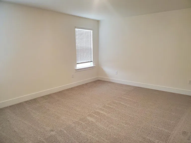 474 Clark Creek Ln — Photo 12