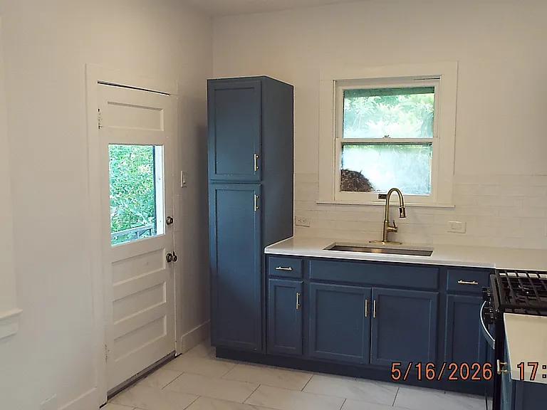 940 W Mulberry Ave #3 — Photo 2
