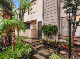 18316 Hatteras St APT 1, Tarzana, CA 91356