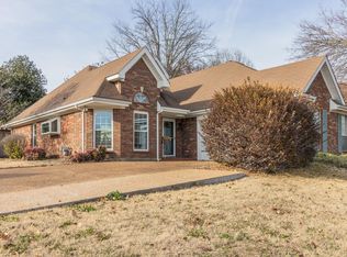 3101 Lake Dr, Hermitage, TN 37076