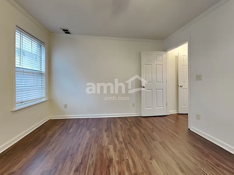 6889 Show Boat Ln — Photo 9