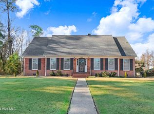 2000 Hardee Rd, Kinston, NC 28504