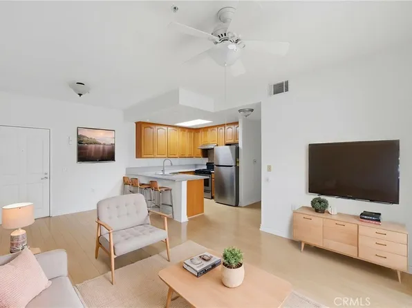 17888 Alburtis Ave APT B112, Artesia, CA 90701