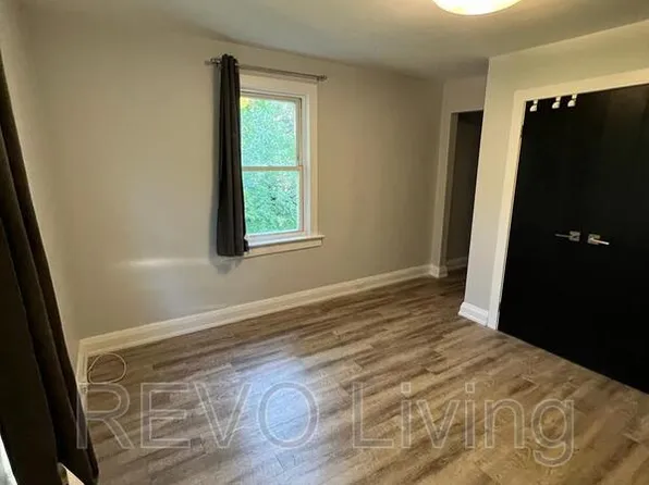 29 Haynes Ave #Ave3, Saint Catharines, ON L2R 3Z2