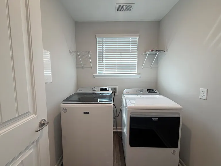 75 Conifer St — Photo 18