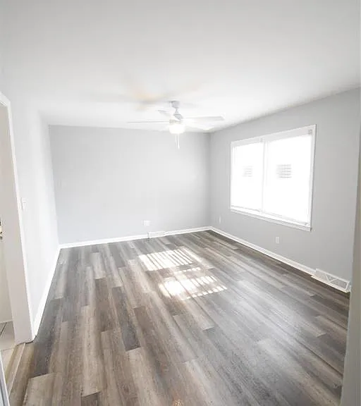 924 Edgegreen Dr — Photo 26