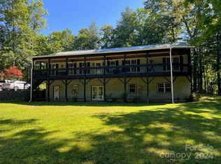 2230 Walnut Hollow Rd, Brevard, NC 28712