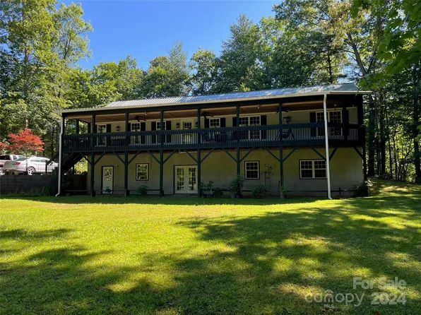 2230 Walnut Hollow Rd, Brevard, NC 28712