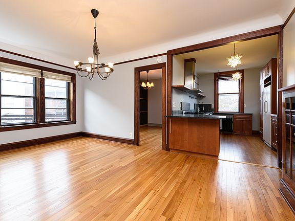 5th image of 1310 W Waveland Ave #2