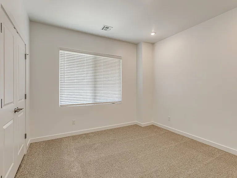 2540 NW 132nd Pl — Photo 25