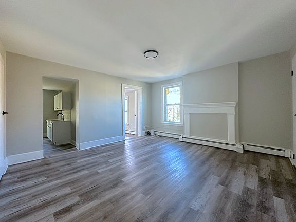 4th image of 56 Lander St Floor 2