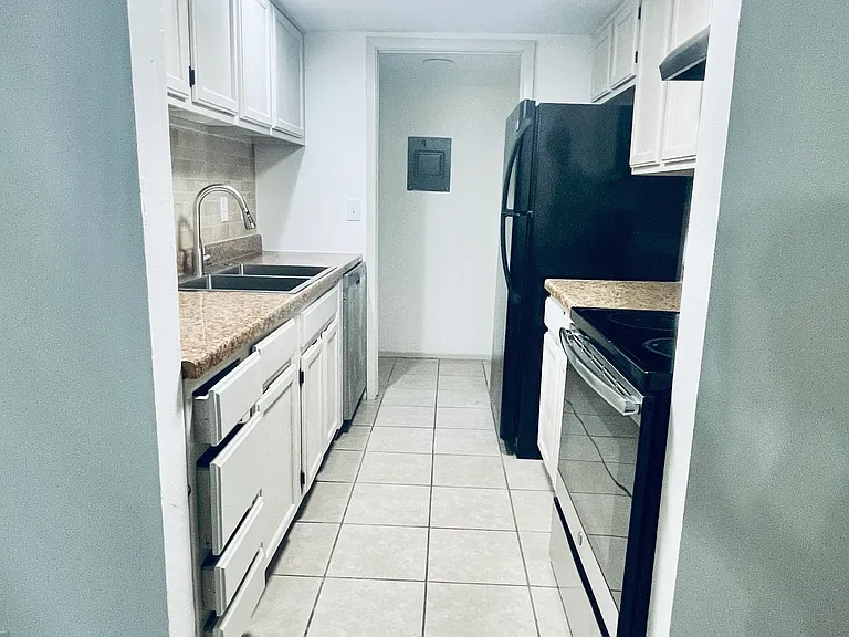 7021 E 33rd St #7021 — Photo 5