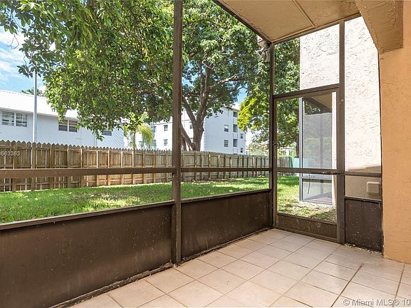 3rd image of 17190 SW 94th Ave APT 910