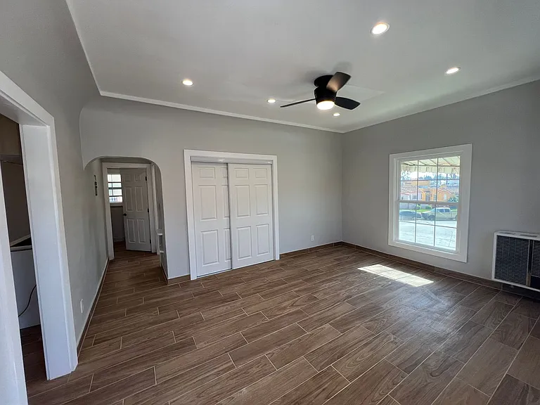 4145 Garthwaite Ave — Photo 3