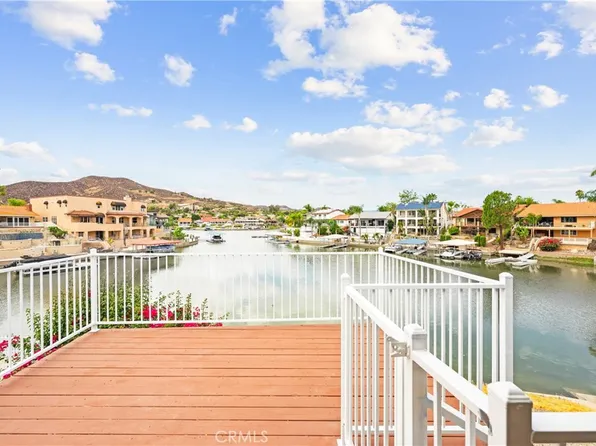 30199 Windward Dr, Canyon Lake, CA 92587