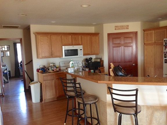2nd image of 7056 Road 16 NE