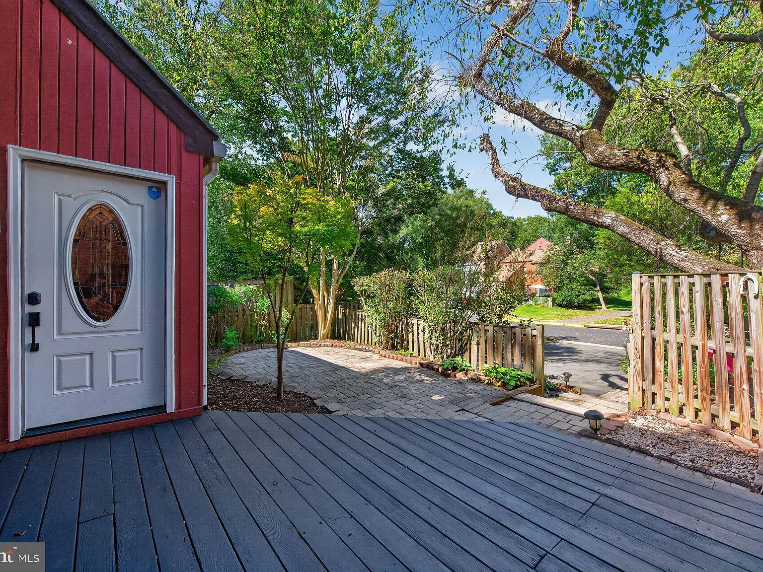 3 bed, 2.5 bath, 2130 sqft, $3,500 — Photo 4