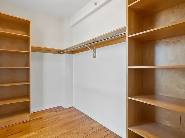 34-46 Vernon Boulevard image 5 of 18